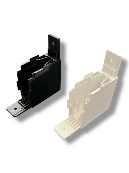 Соединитель пластиковый  потолок-стена,  угол 90° для накладных трек-систем S20 60x60x26mm, Черный